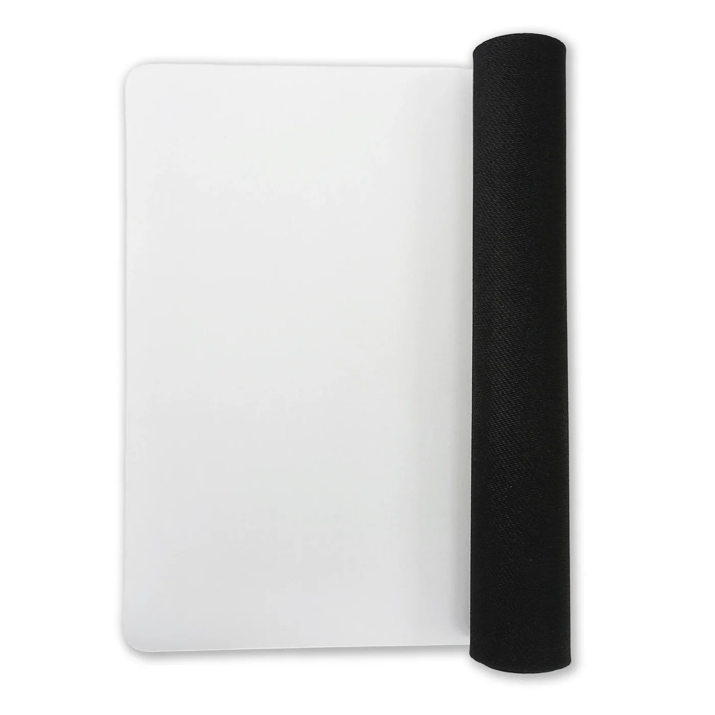GAM XL Giant (00) – mata na biurko 90 × 60 cm do personalizacji Mata na biurko GAM XL Giant (00) o wymiarach 90 × 60 cm w wersji bez nadruku